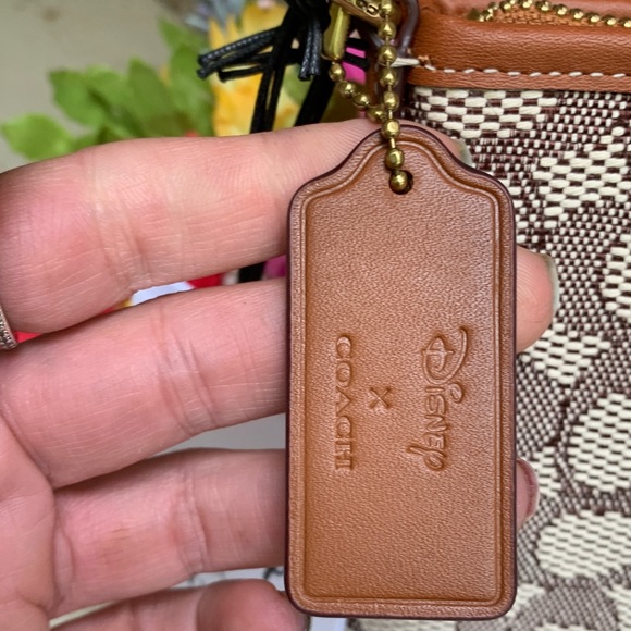 Authentic COACH 1941 signature jacquard/glovetanned leather zip top DISNEY Crosb - Picture 3 of 16